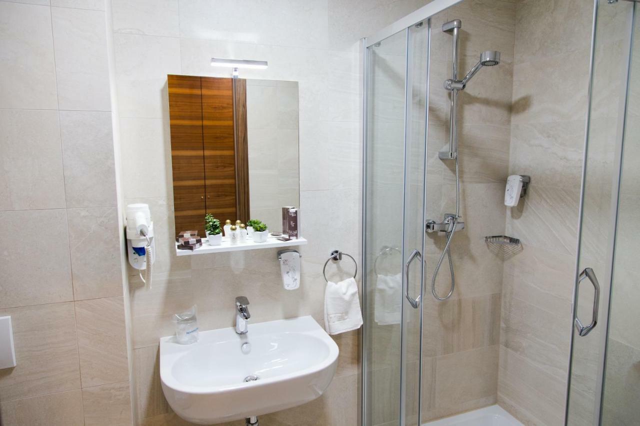 Hotel Jelena Banja Luka Zewnętrze zdjęcie